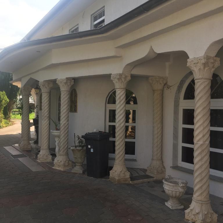 Villa In