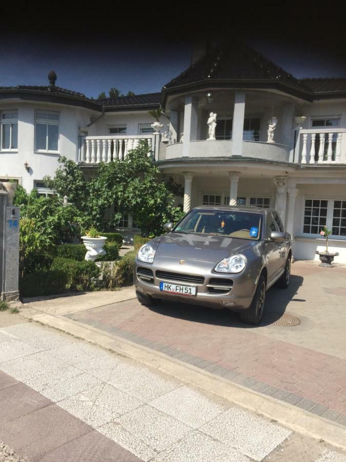 Villa In